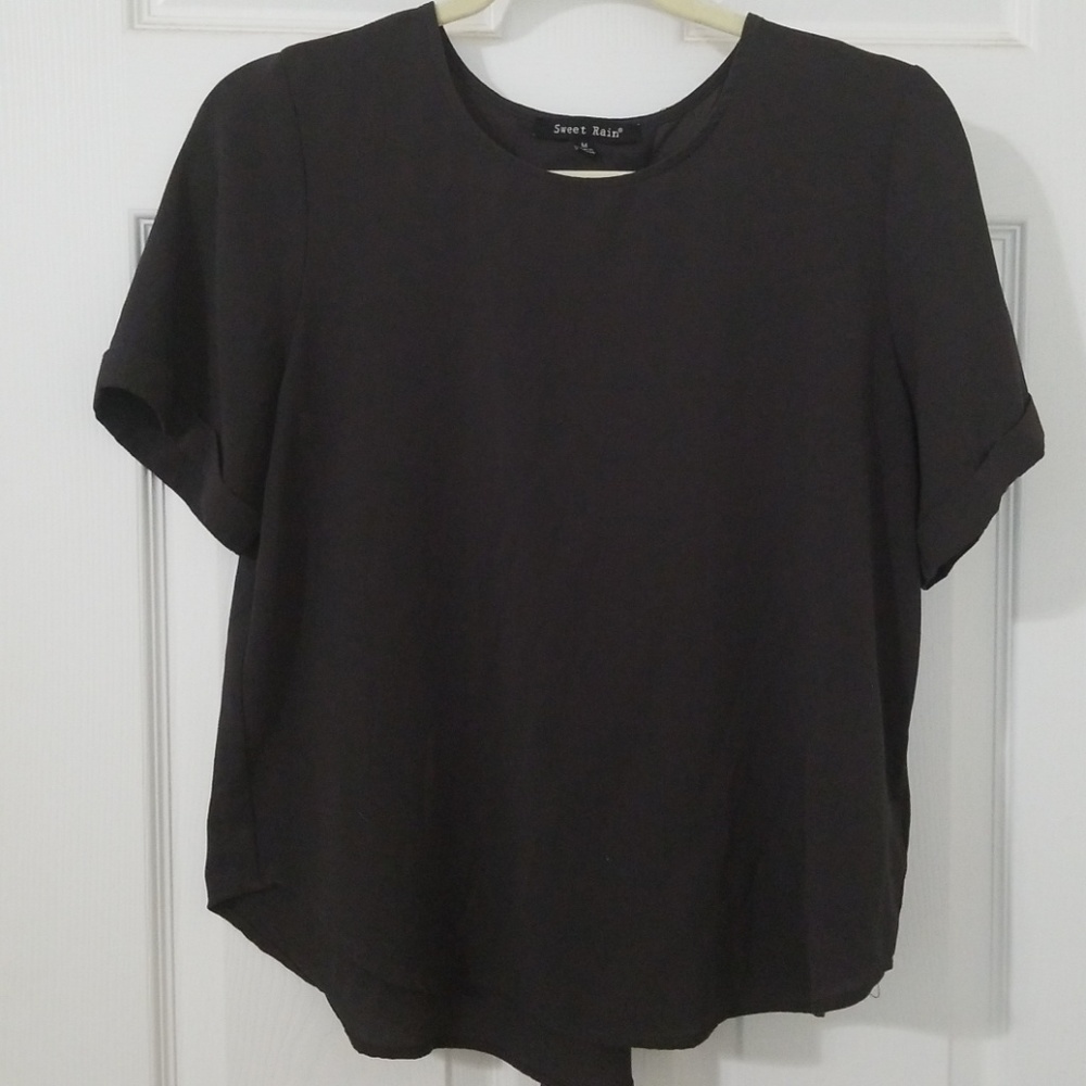 Short sleeve charcoal grey top
